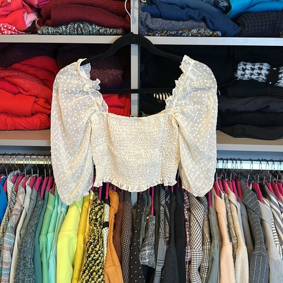 O. Vianca cream smocked 3/4 puff sleeve crop top size S NWT - Picture 3 of 3